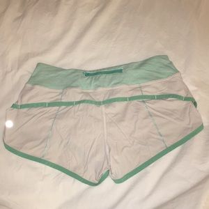 Lululemon Speed Short in White/Mint